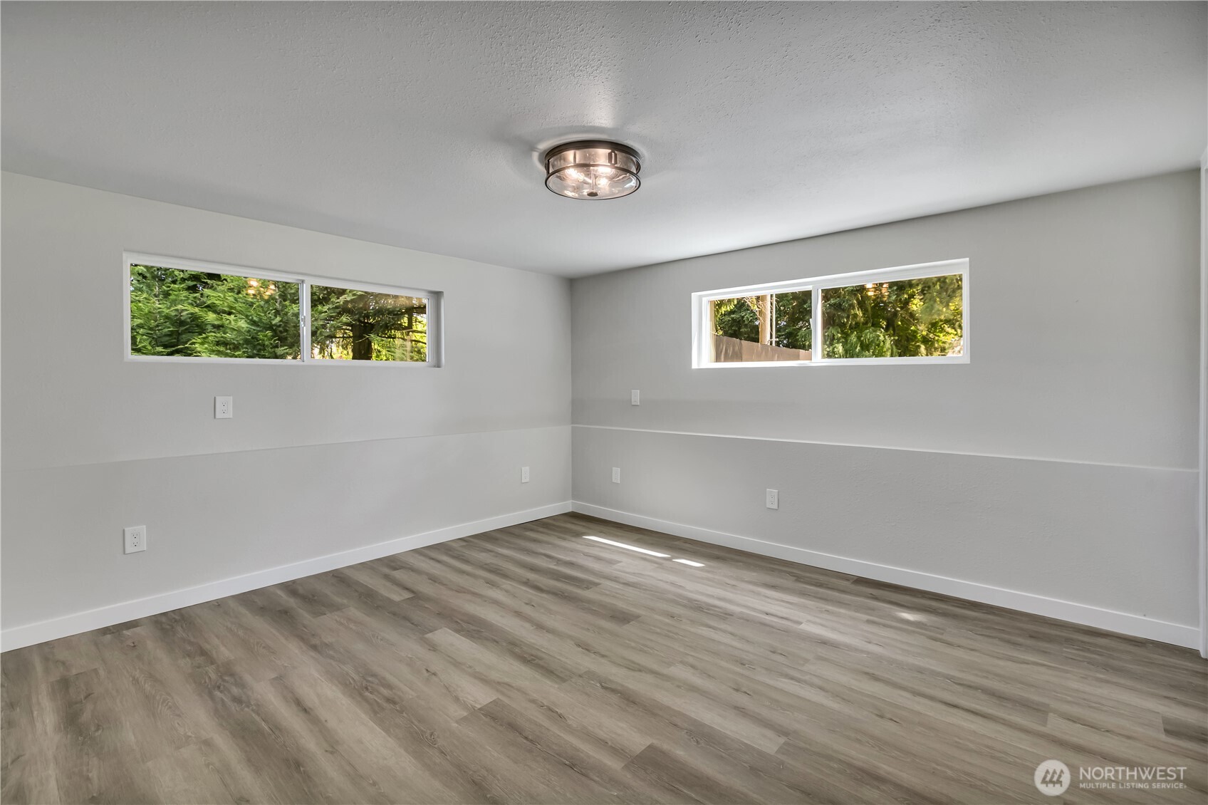 10528 25th Avenue Property Photo 22