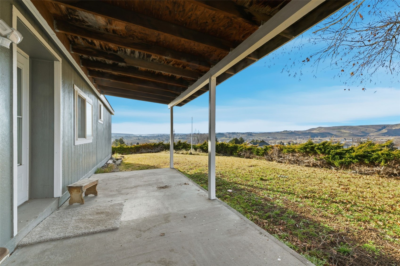 401 Clemans View Road Property Photo 15