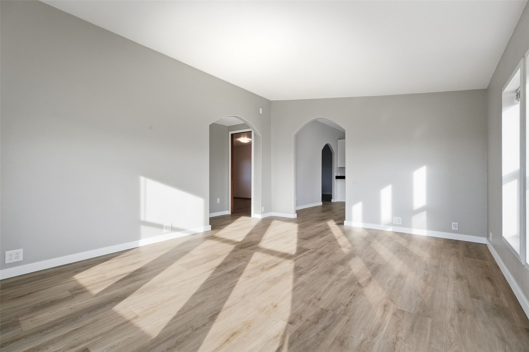 401 Clemans View Road Property Photo 18