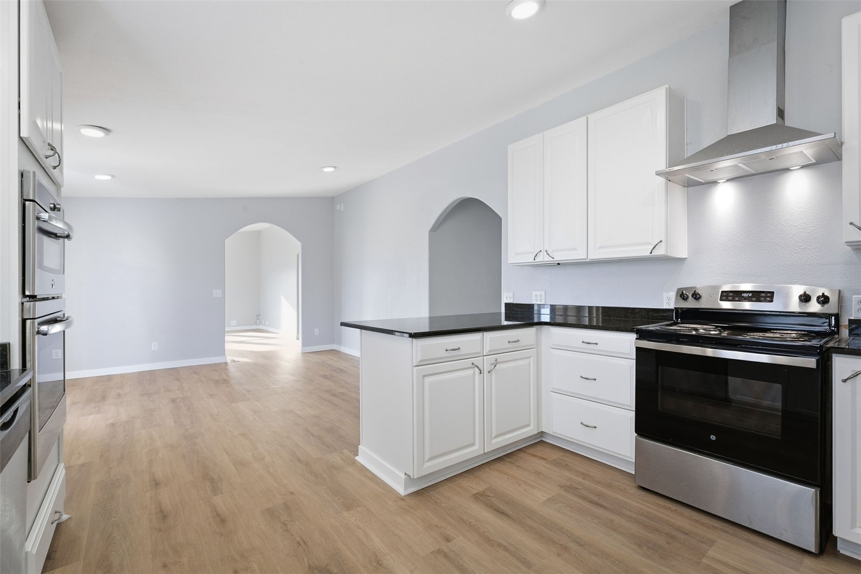 401 Clemans View Road Property Photo 21