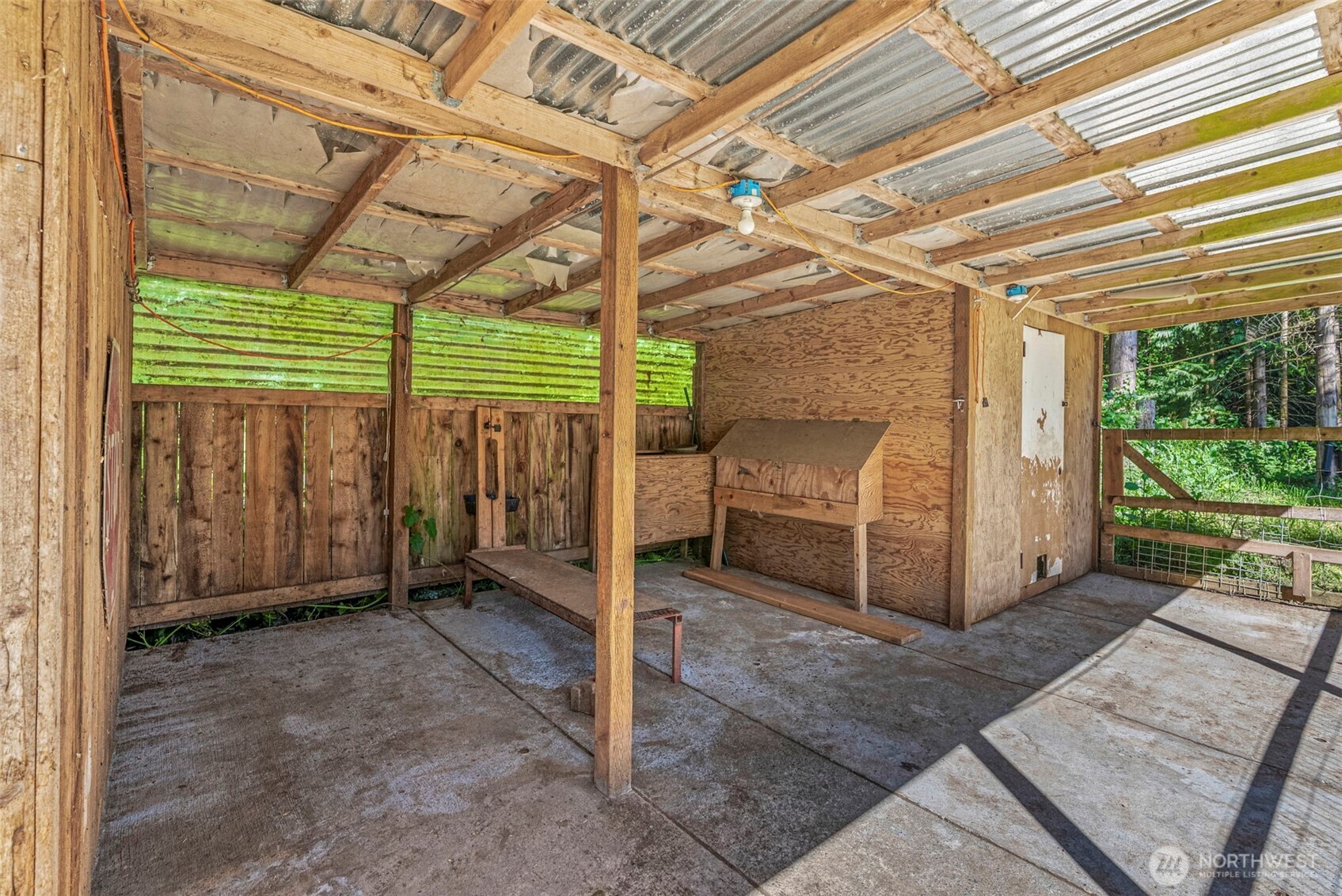 4212 Westside Highway Property Photo 22
