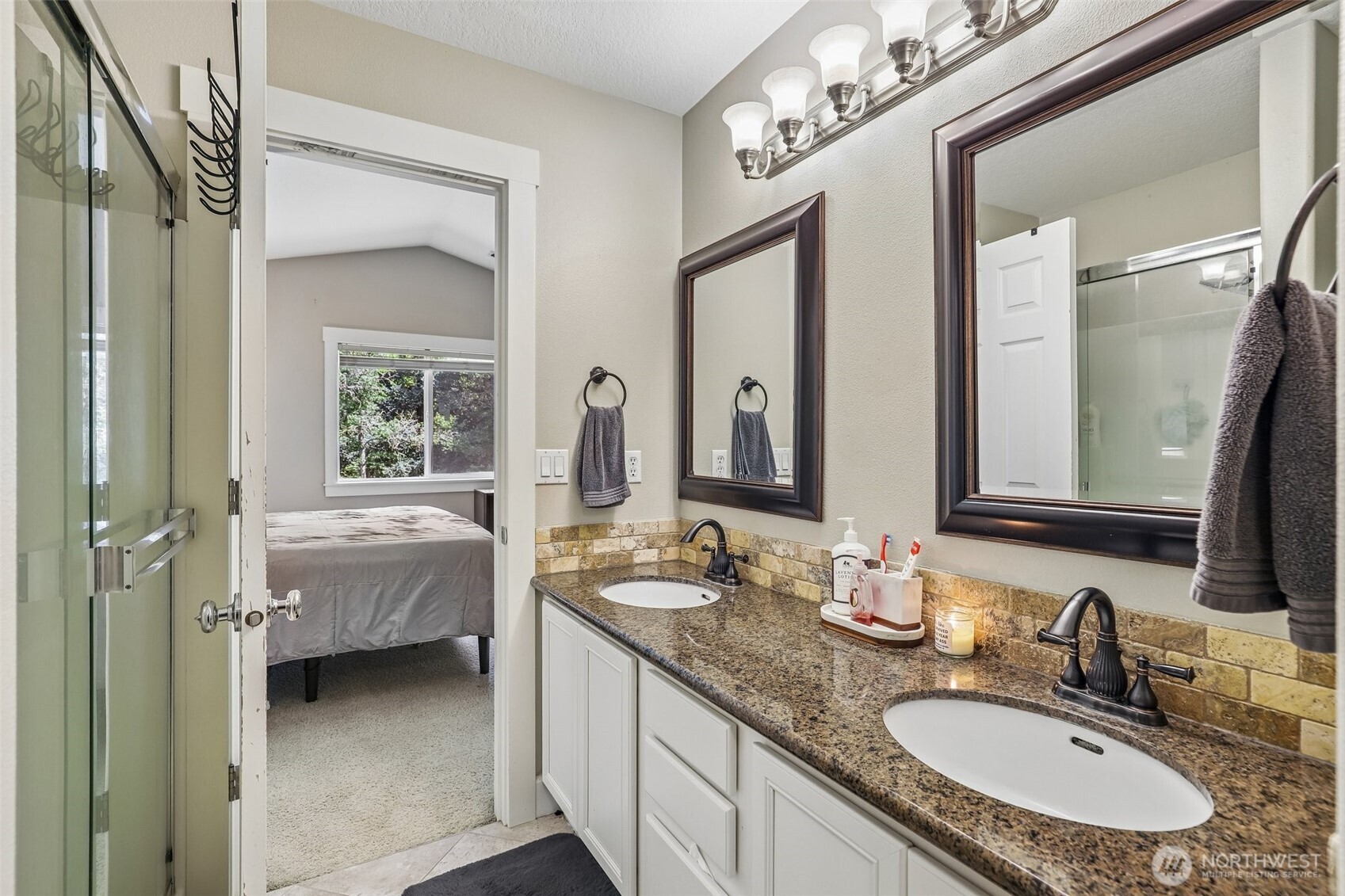 1308 Ne 168th Street Property Photo 18