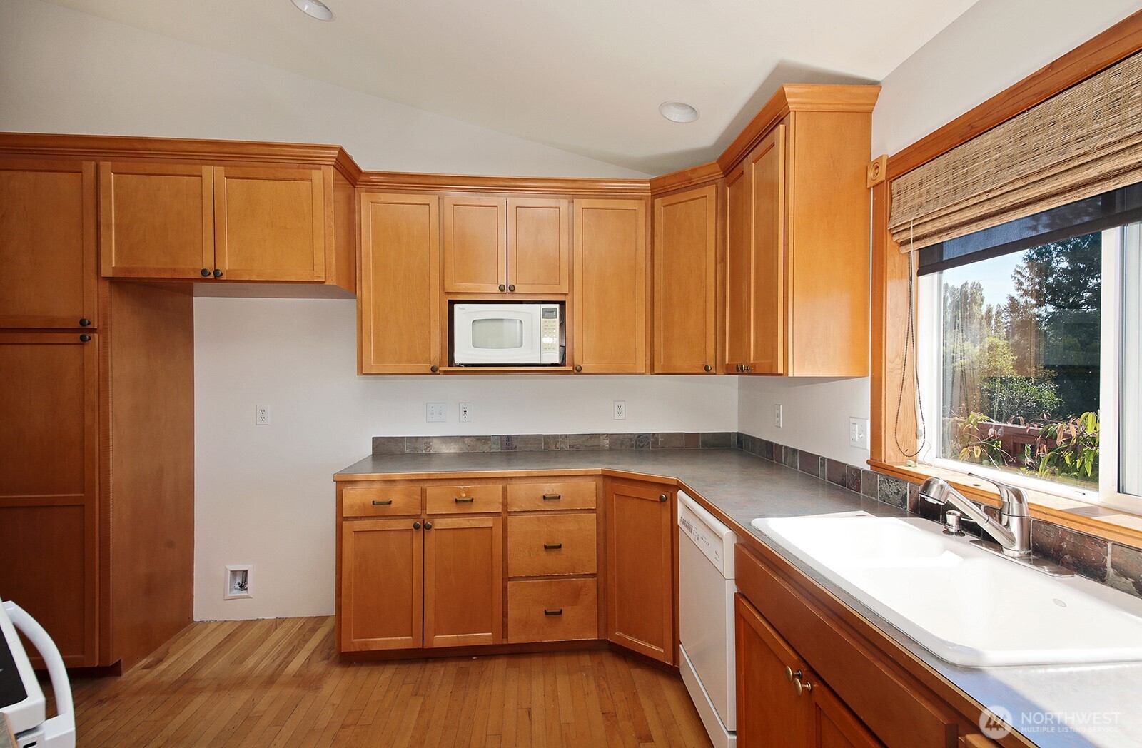 2441 Hillis Drive Property Photo 23
