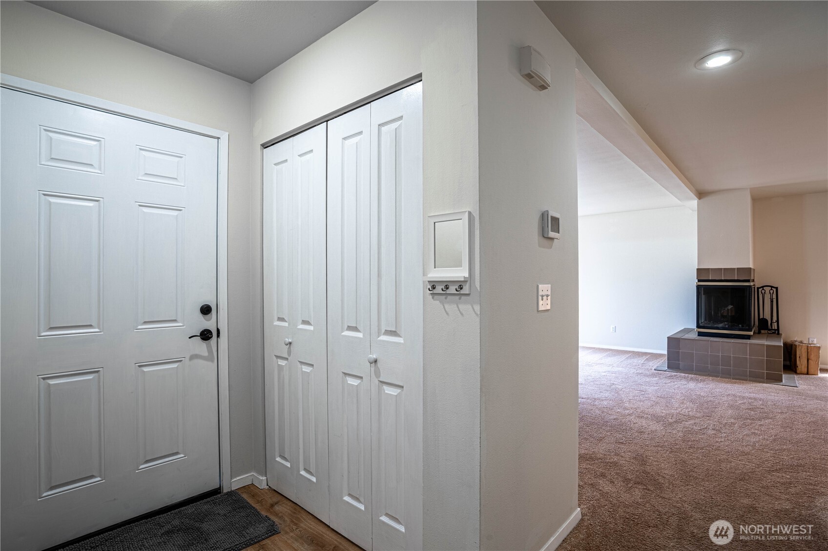 433 W Webster Avenue Property Photo 26