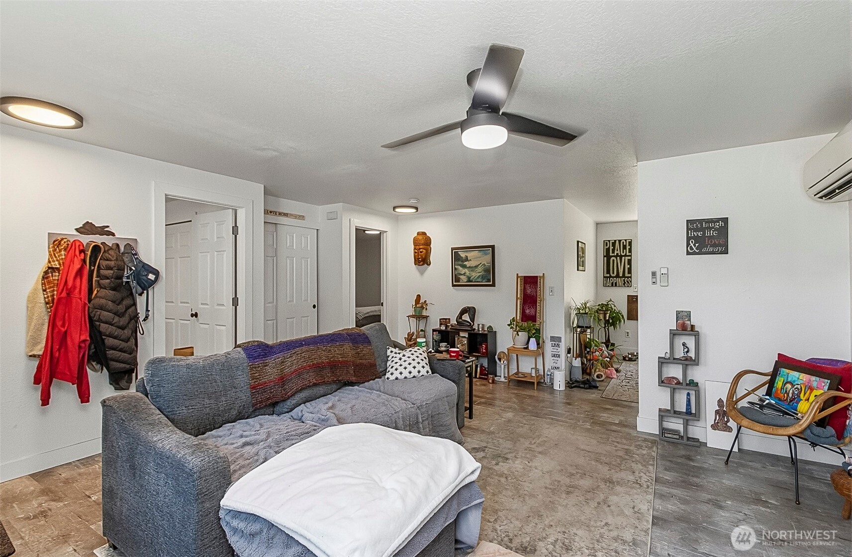 9010 9th Place Property Photo 7