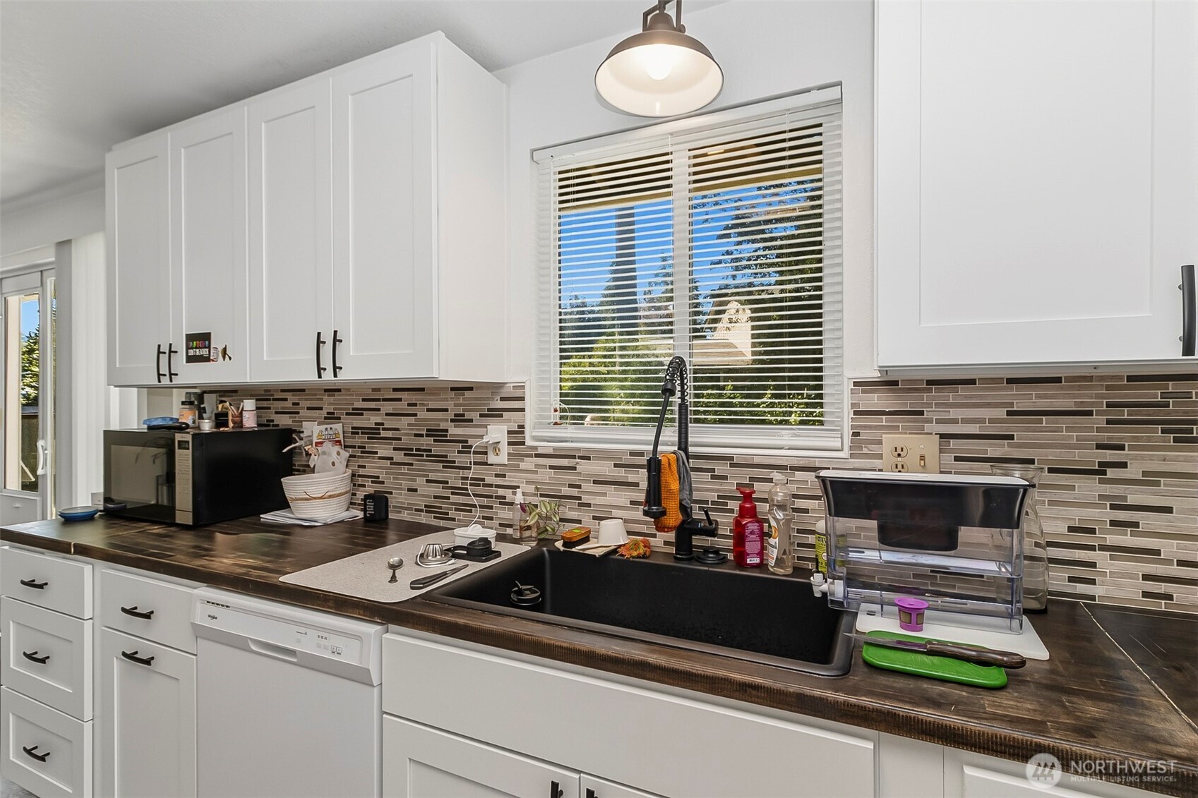 9010 9th Place Property Photo 11