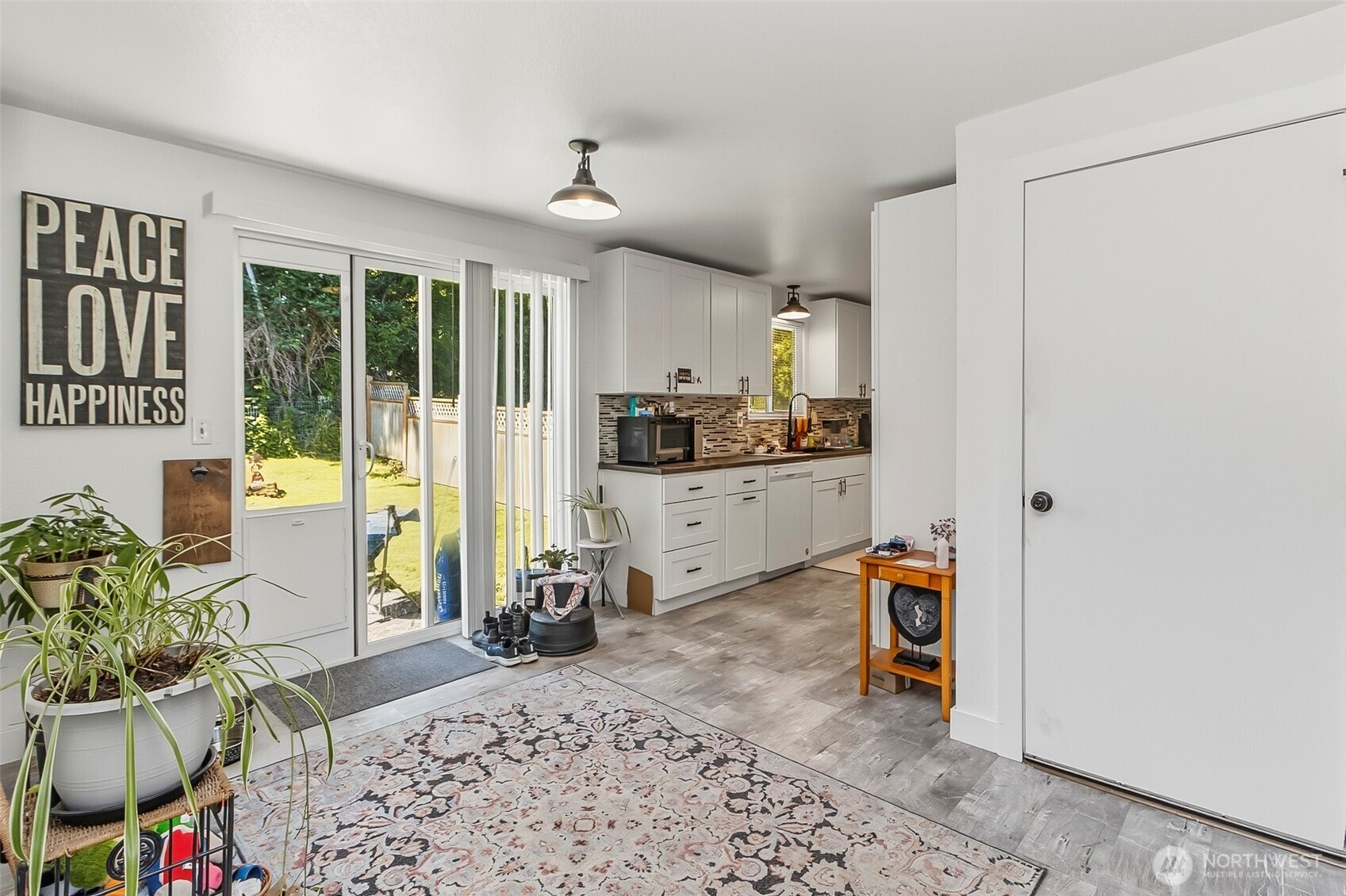9010 9th Place Property Photo 13