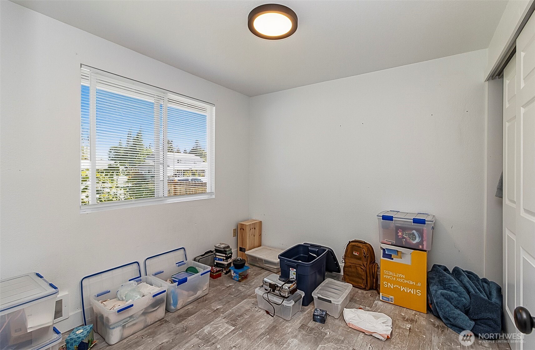 9010 9th Place Property Photo 18