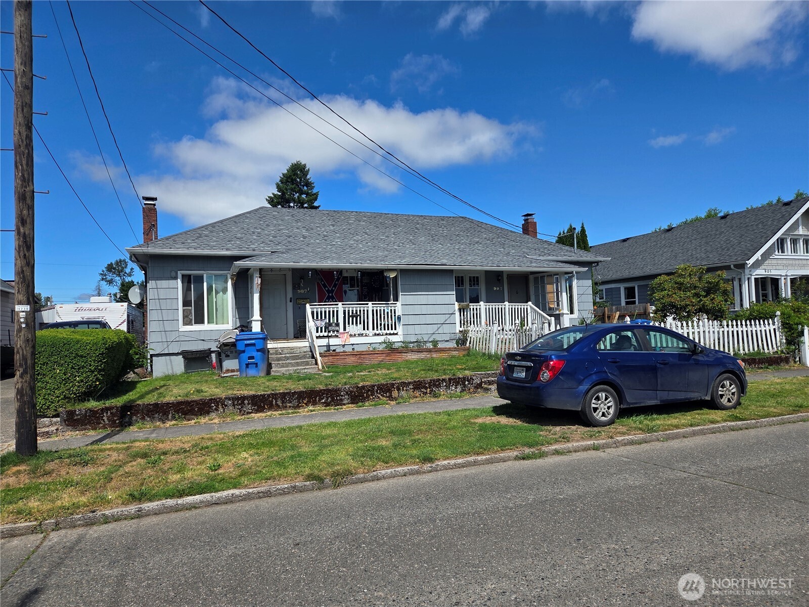 907 S 4th Avenue Property Photo 1