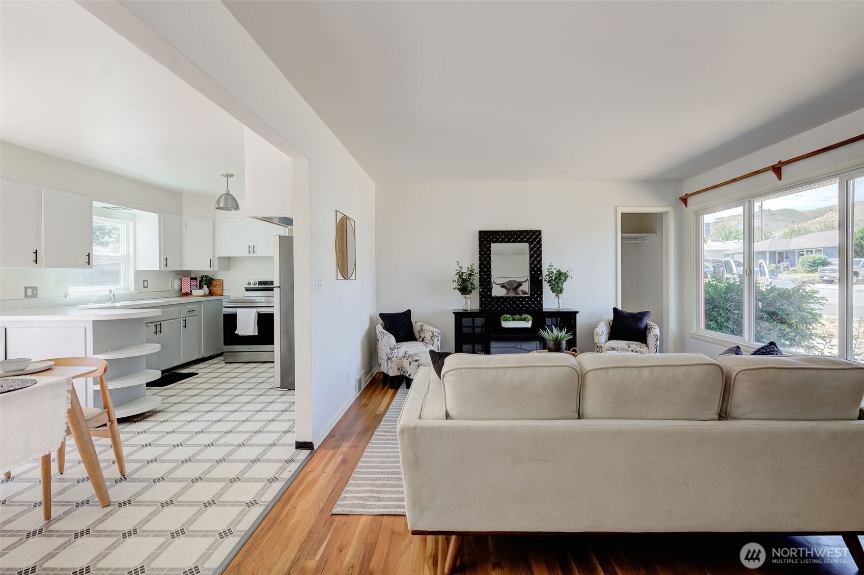 1119 Fuller Street Property Photo 6