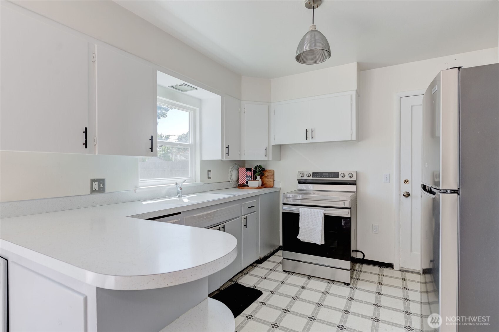 1119 Fuller Street Property Photo 9