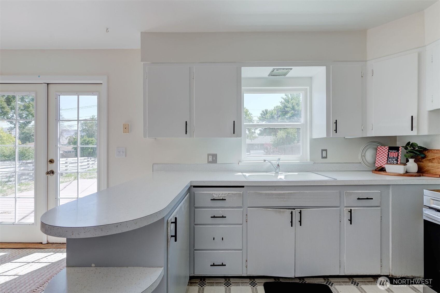 1119 Fuller Street Property Photo 10