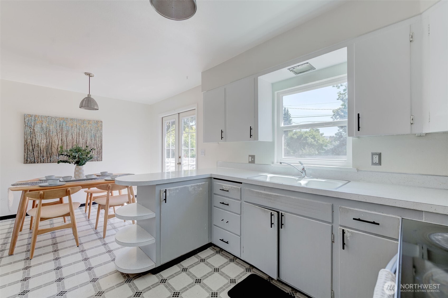 1119 Fuller Street Property Photo 11