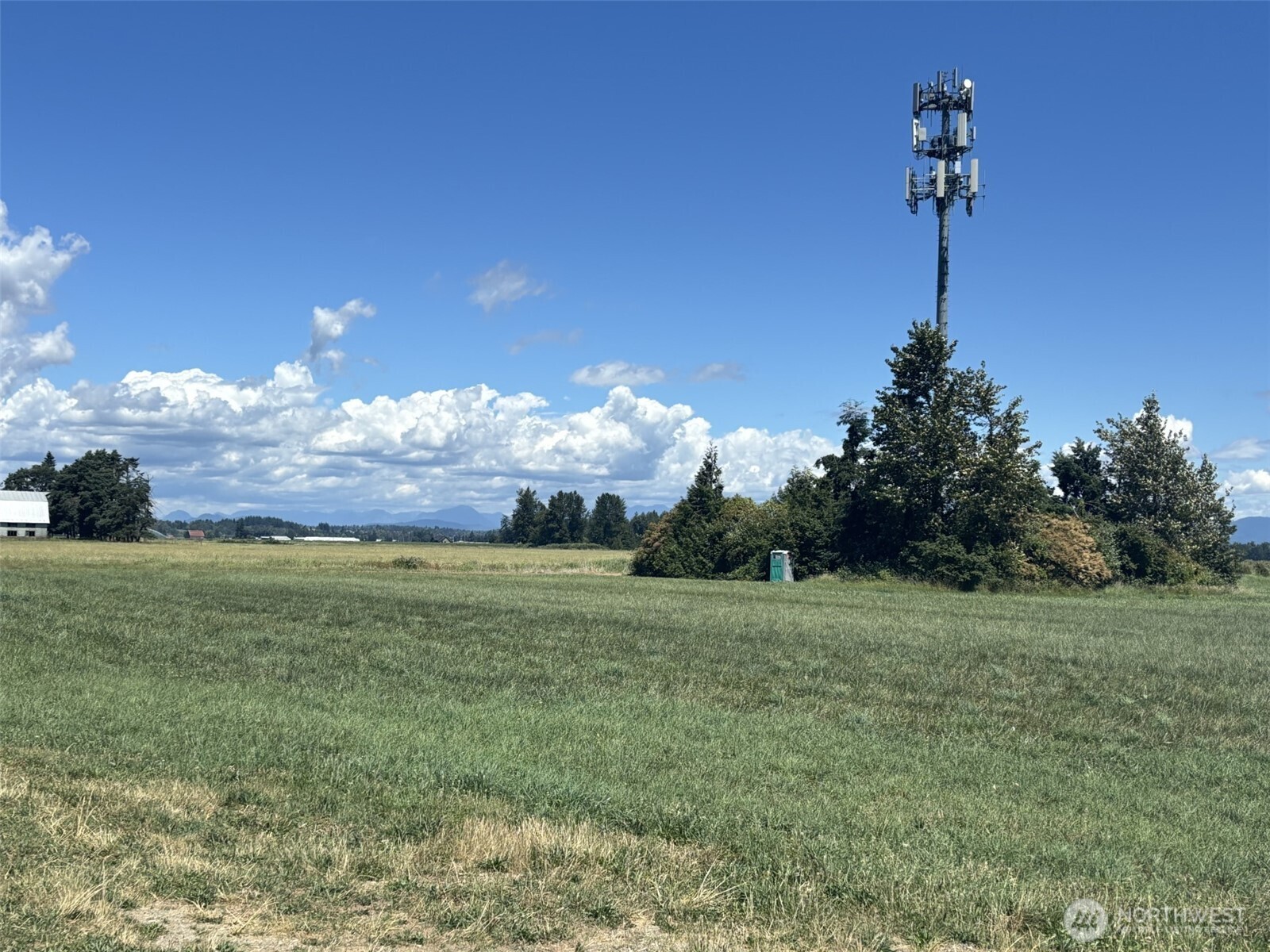 8976 Double Ditch Road Property Photo 2