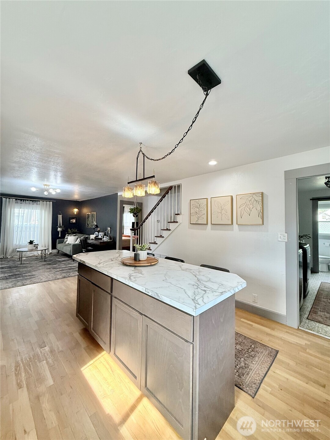411 Ash Street Property Photo 11