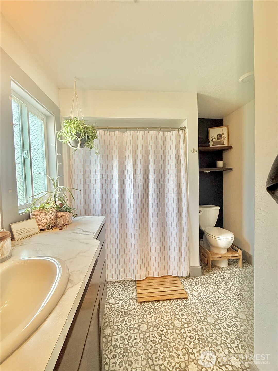 411 Ash Street Property Photo 15