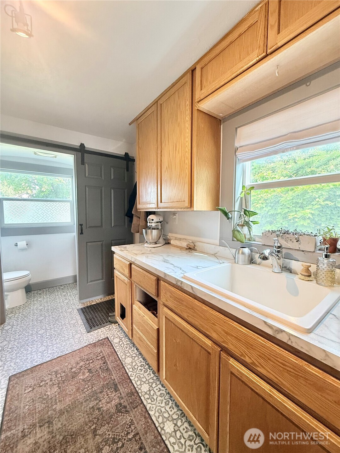 411 Ash Street Property Photo 18