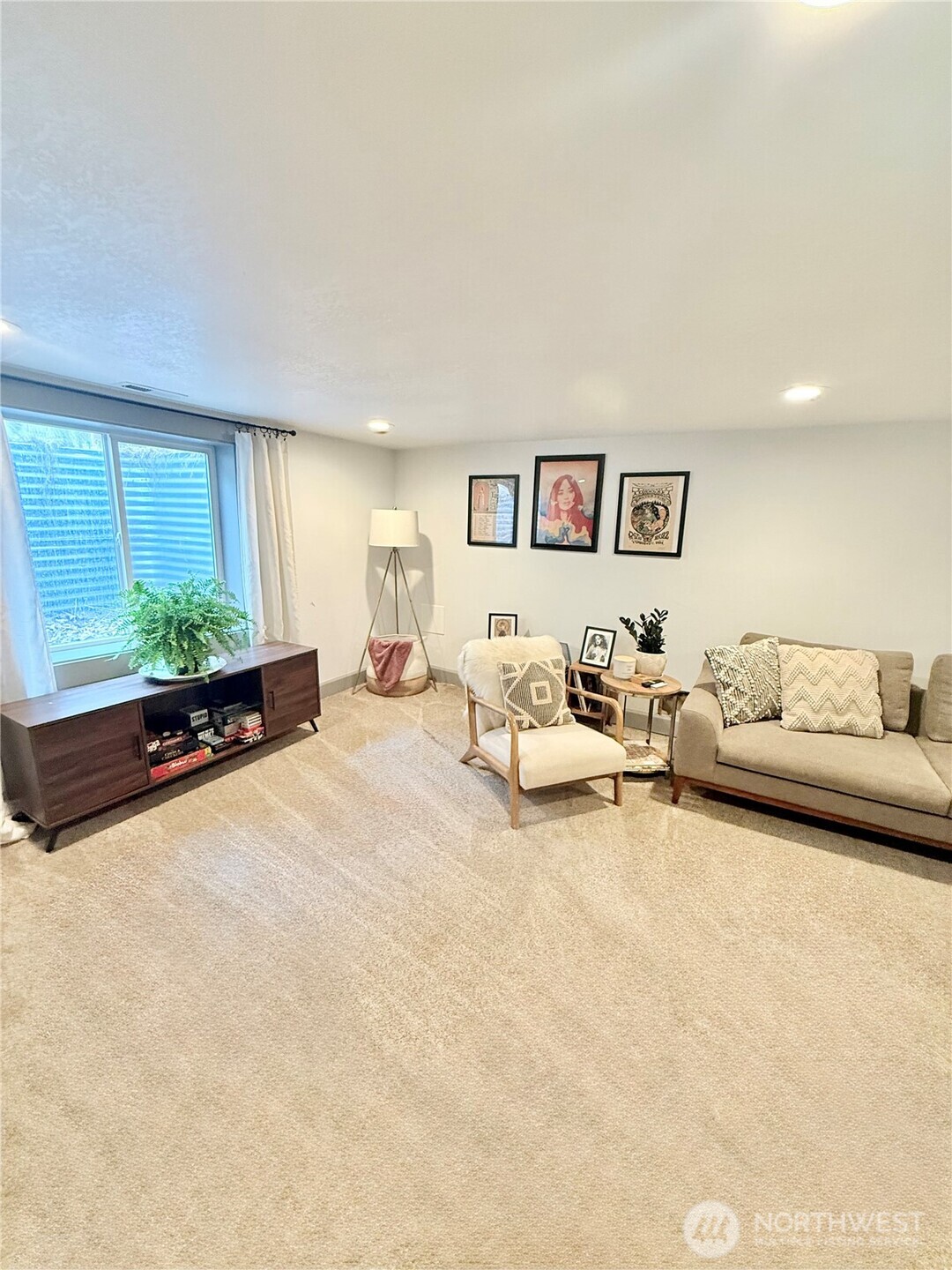 411 Ash Street Property Photo 29