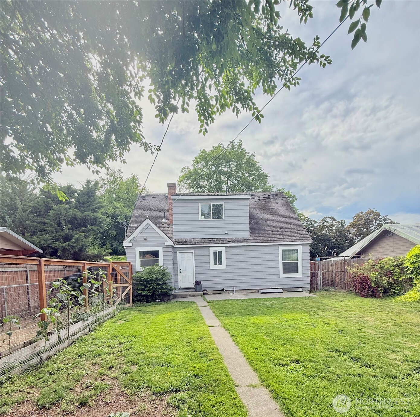 411 Ash Street Property Photo 34