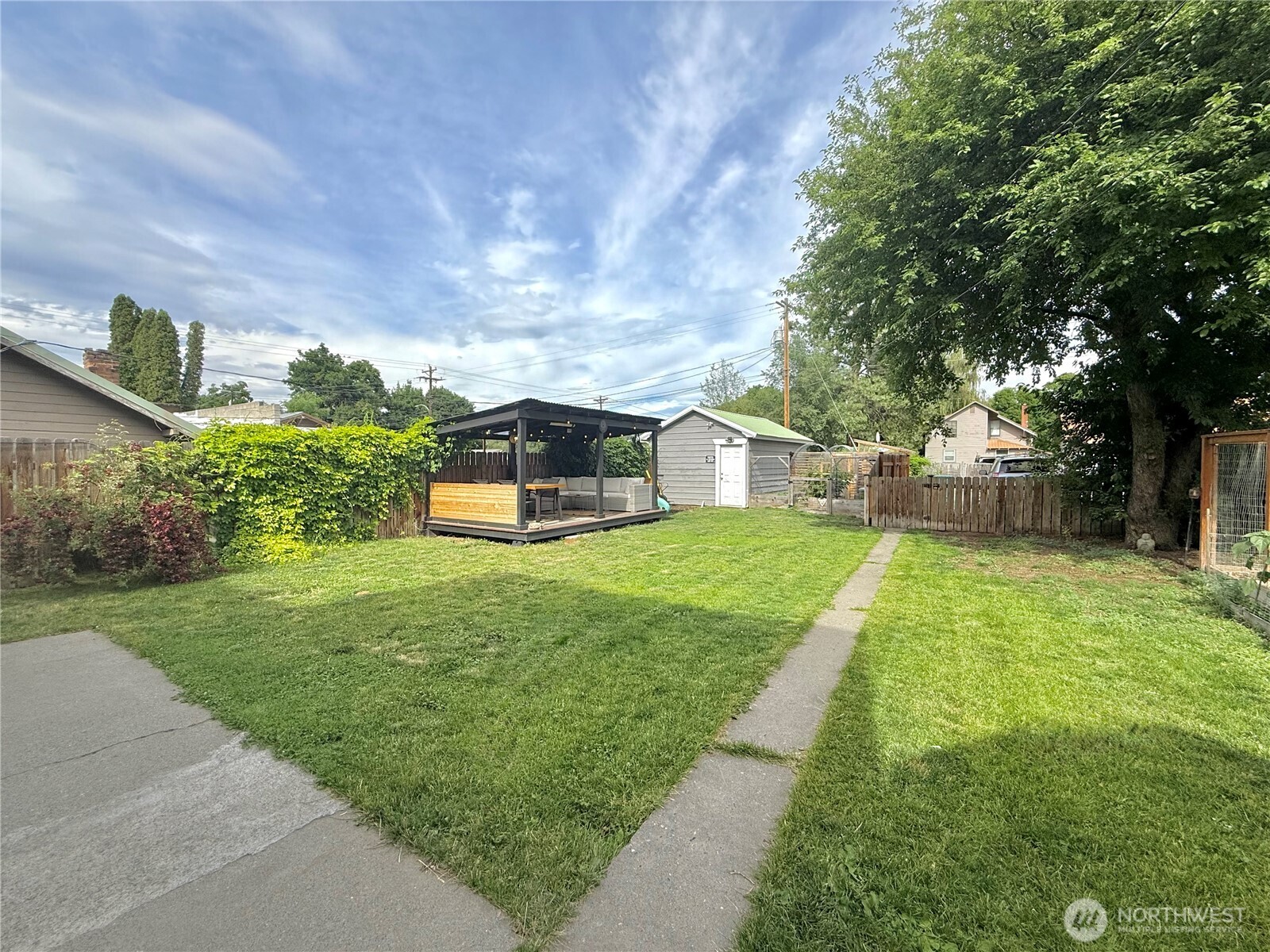 411 Ash Street Property Photo 35