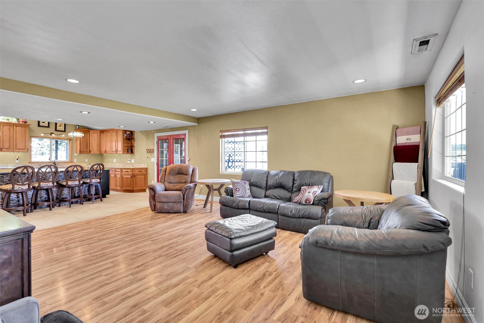 1519 95th Street Property Photo 5