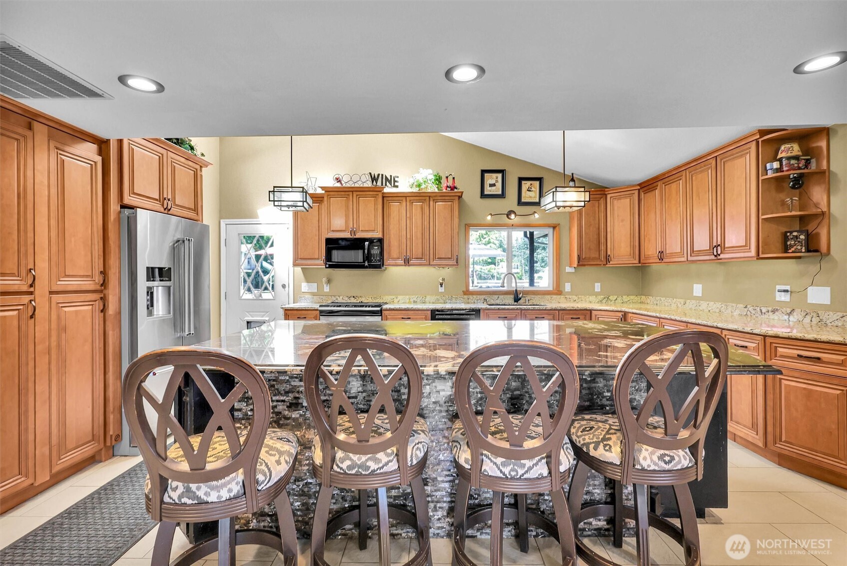 1519 95th Street Property Photo 11