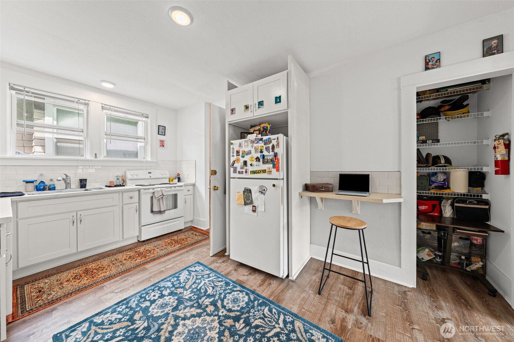 2102 -2108 N Oakes Street Property Photo 18