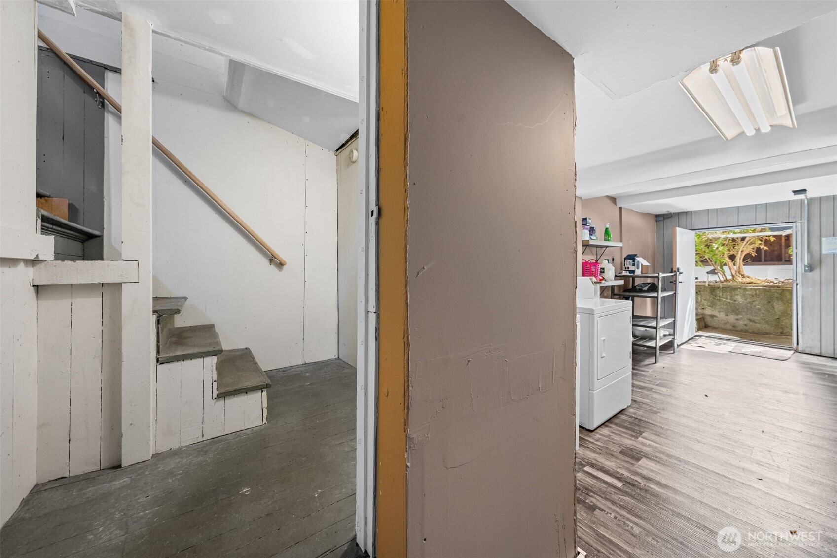 2102 -2108 N Oakes Street Property Photo 37