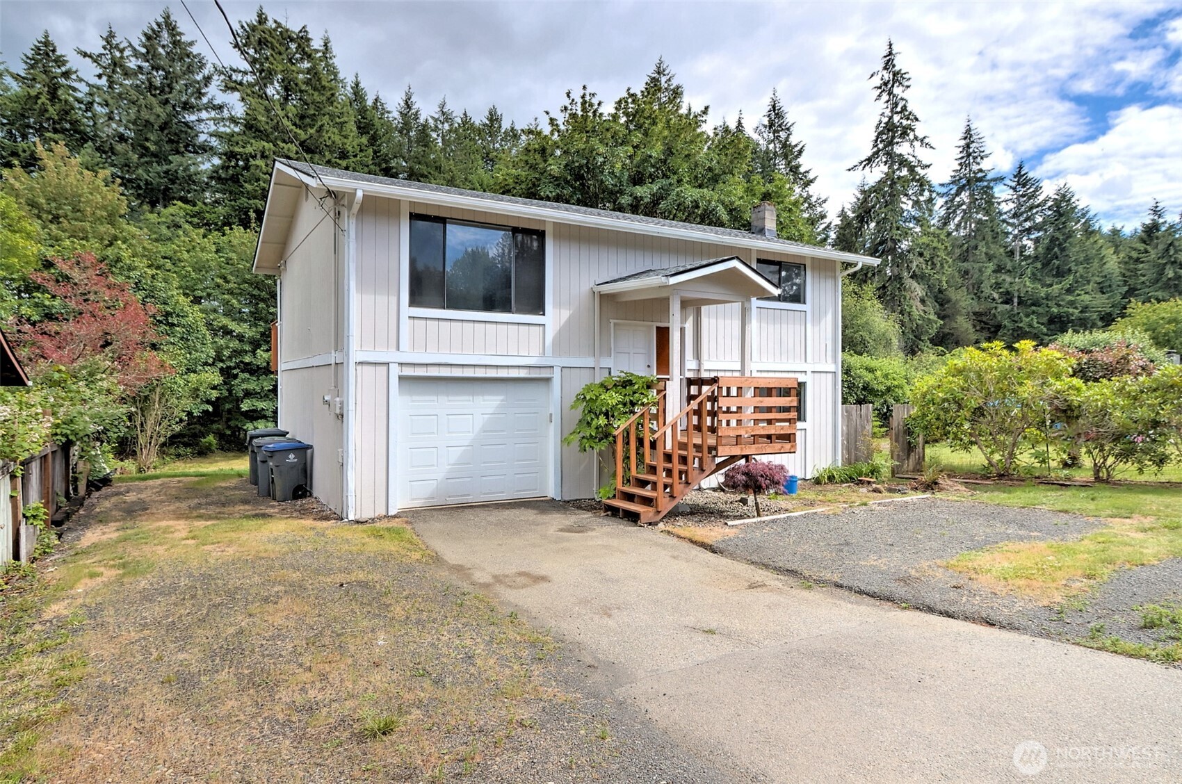 2064 Lake Boulevard Property Photo 1