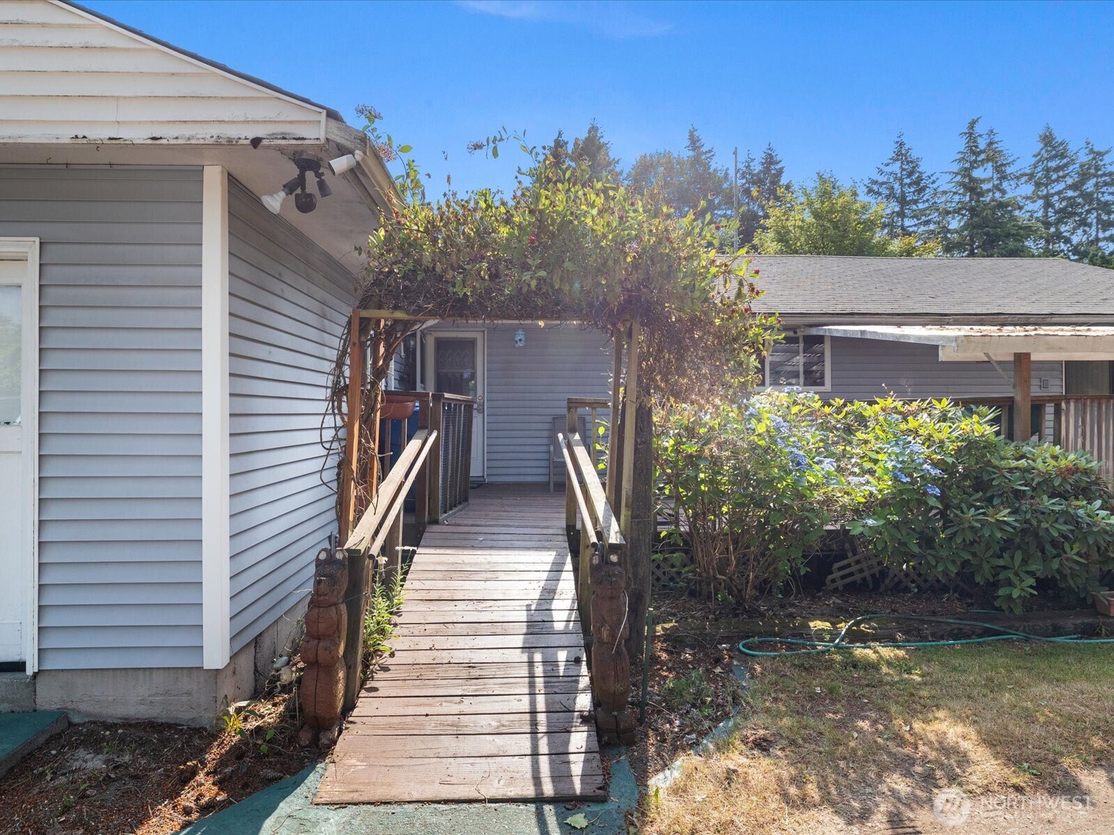 2345 N 130th Street Property Photo 8