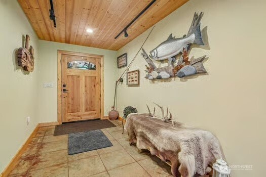 5154 Strider Road Property Photo 8