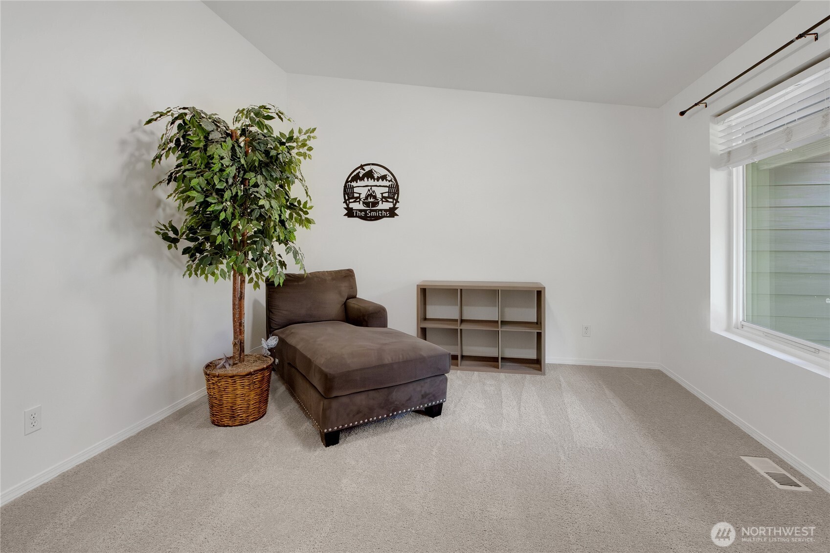12311 Holtz Road Property Photo 6