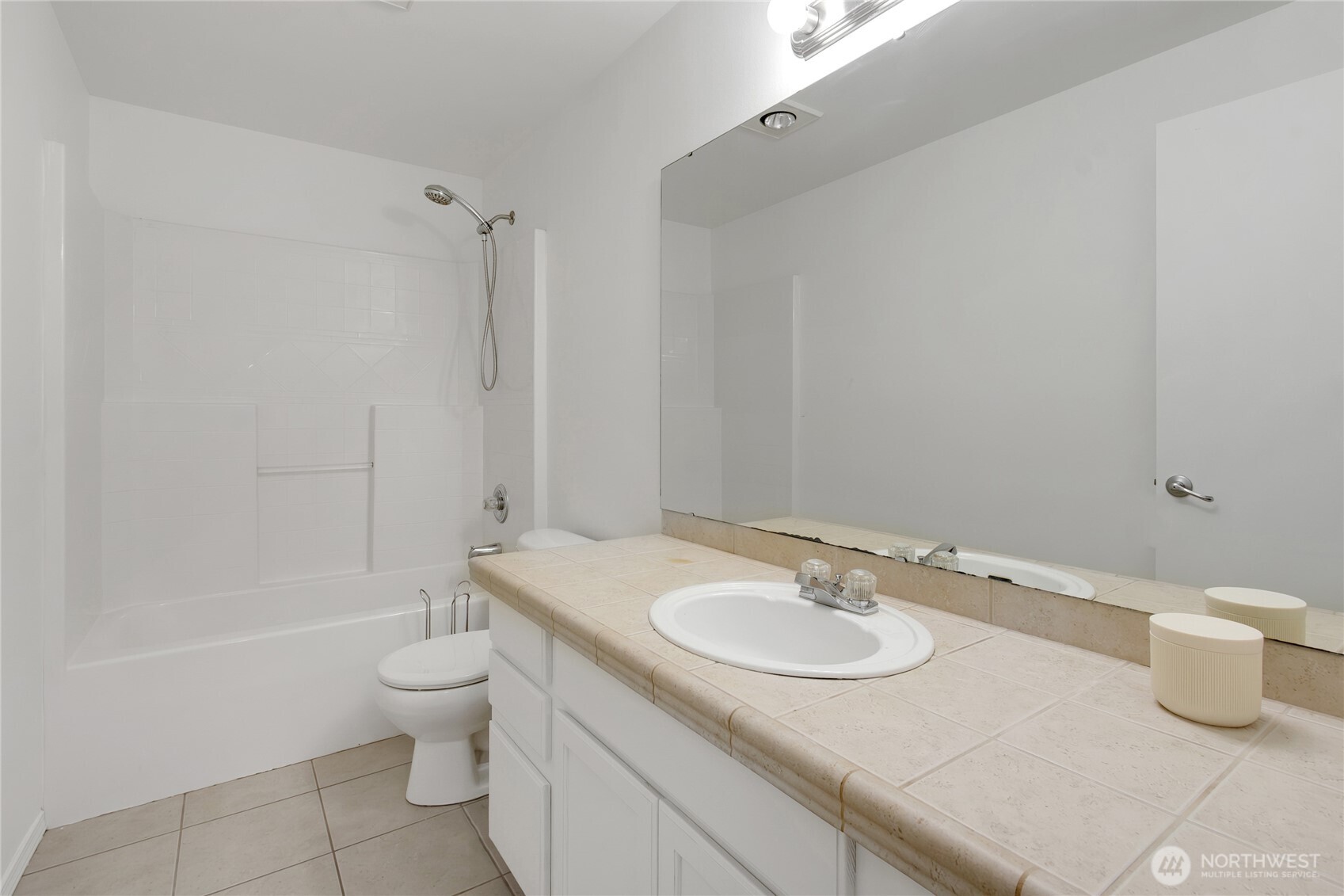 12311 Holtz Road Property Photo 14