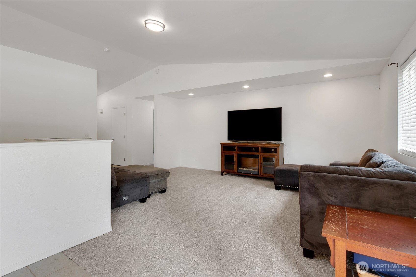 12311 Holtz Road Property Photo 19