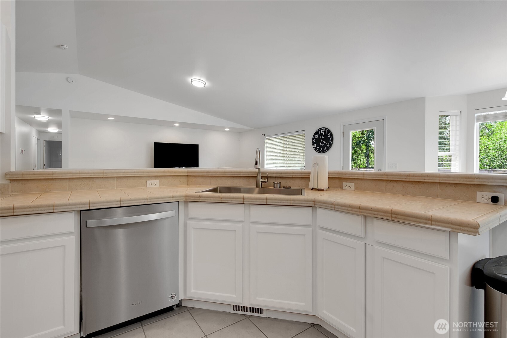 12311 Holtz Road Property Photo 22