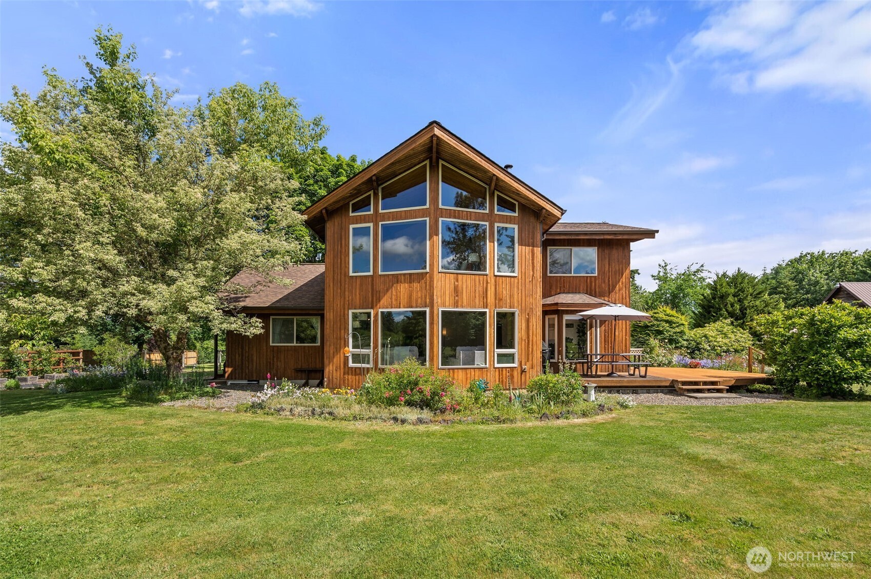 1090 Middle Fork Road Property Photo 1