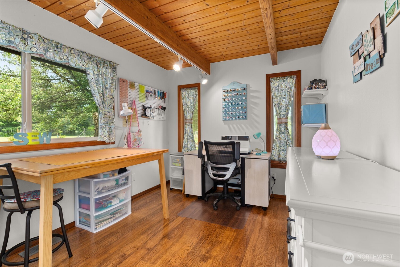 1090 Middle Fork Road Property Photo 8