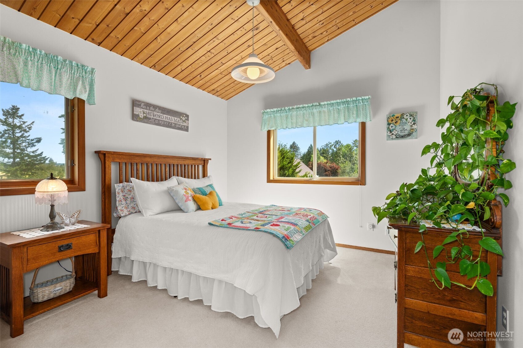 1090 Middle Fork Road Property Photo 17