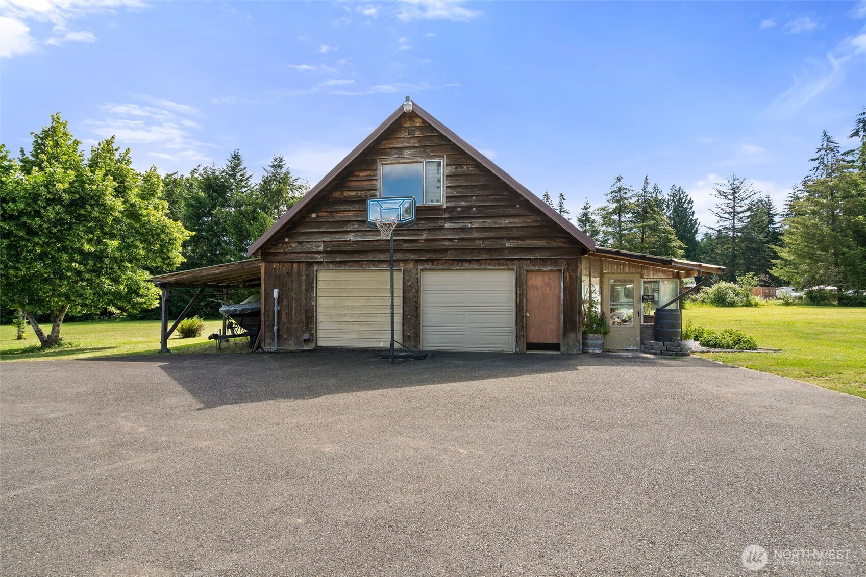 1090 Middle Fork Road Property Photo 27