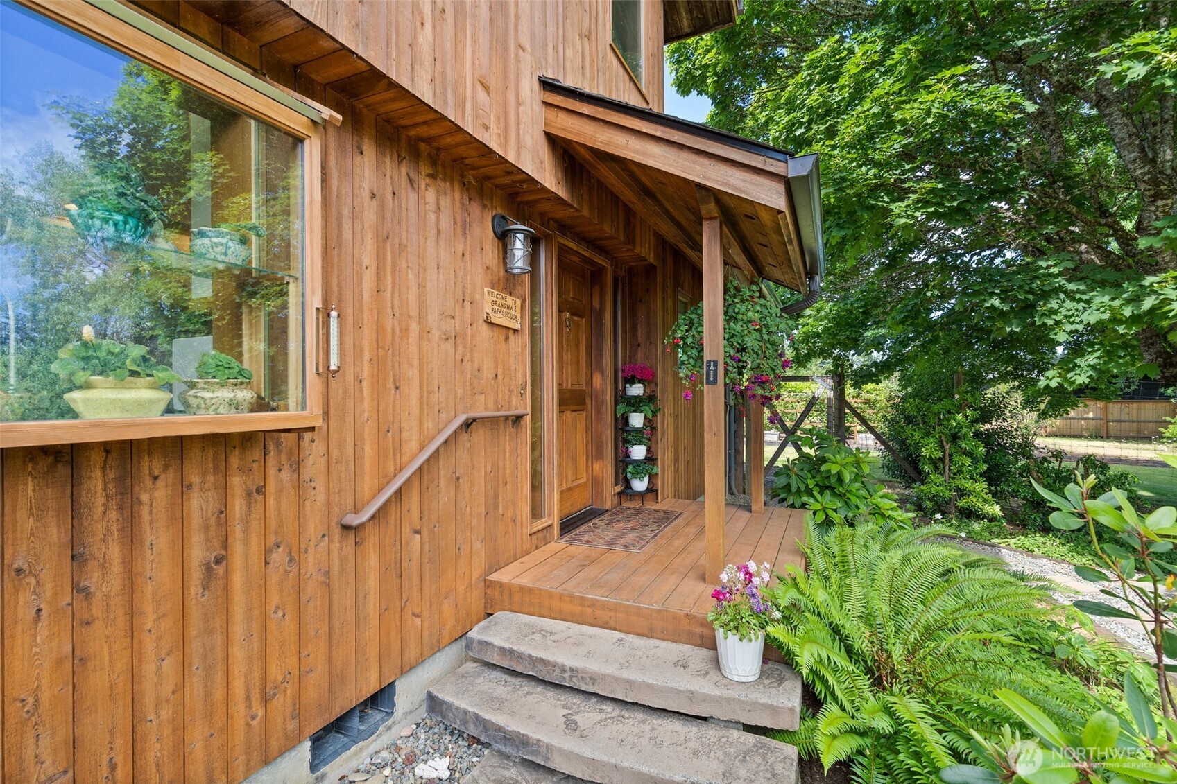 1090 Middle Fork Road Property Photo 34