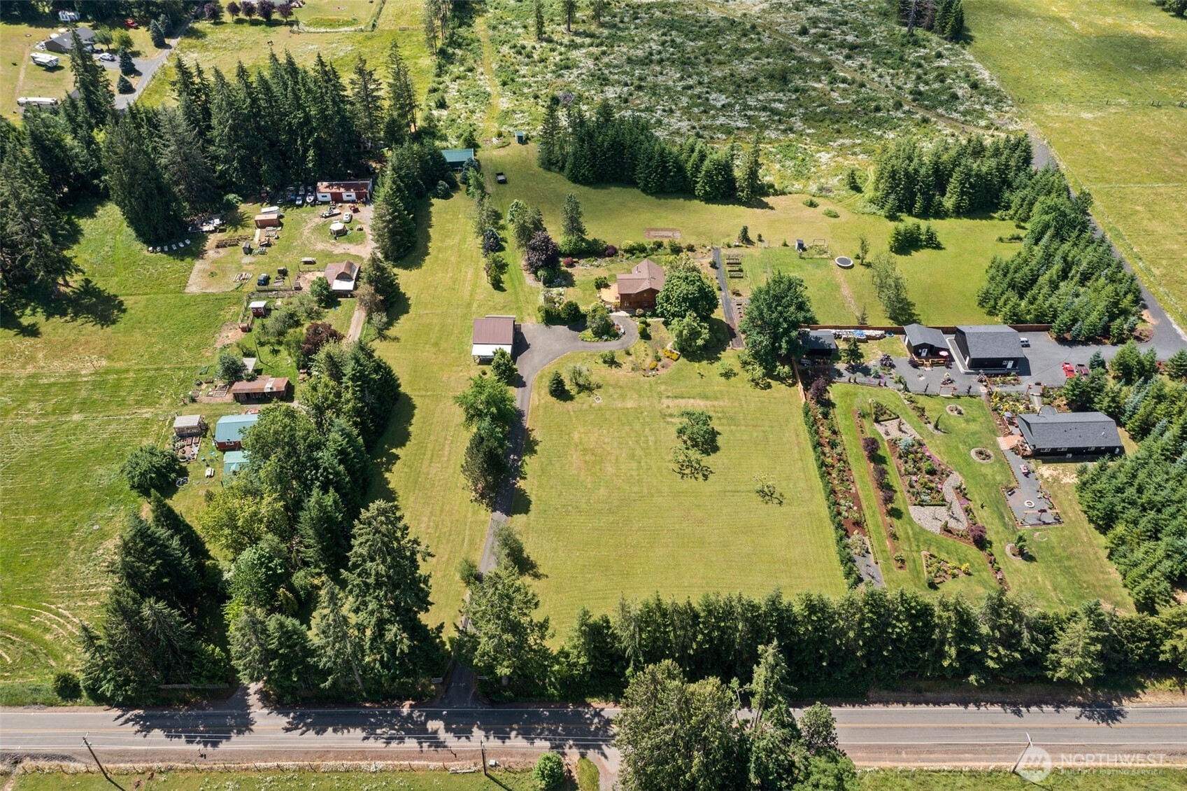 1090 Middle Fork Road Property Photo 36