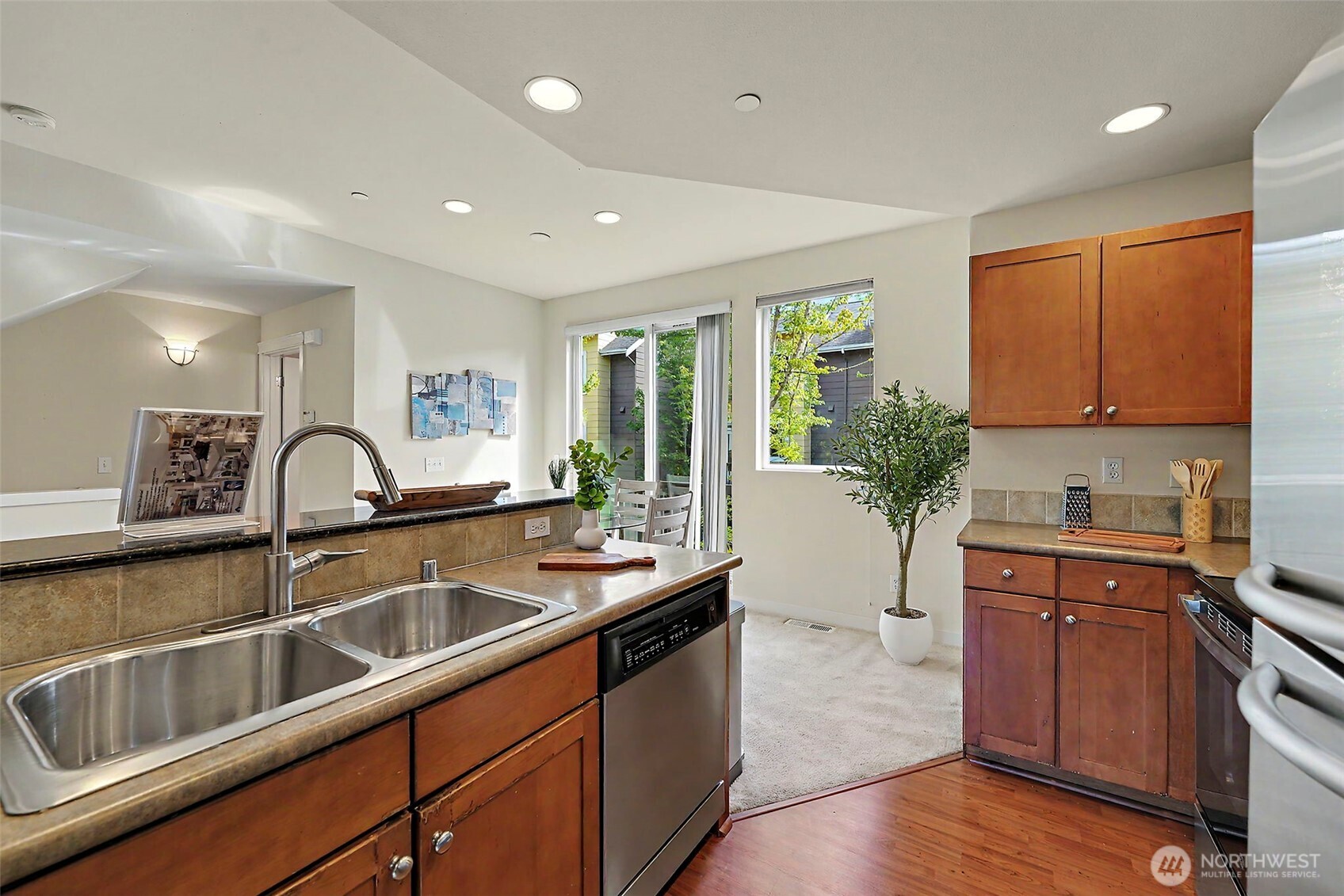 1748 24th Avenue Property Photo 12