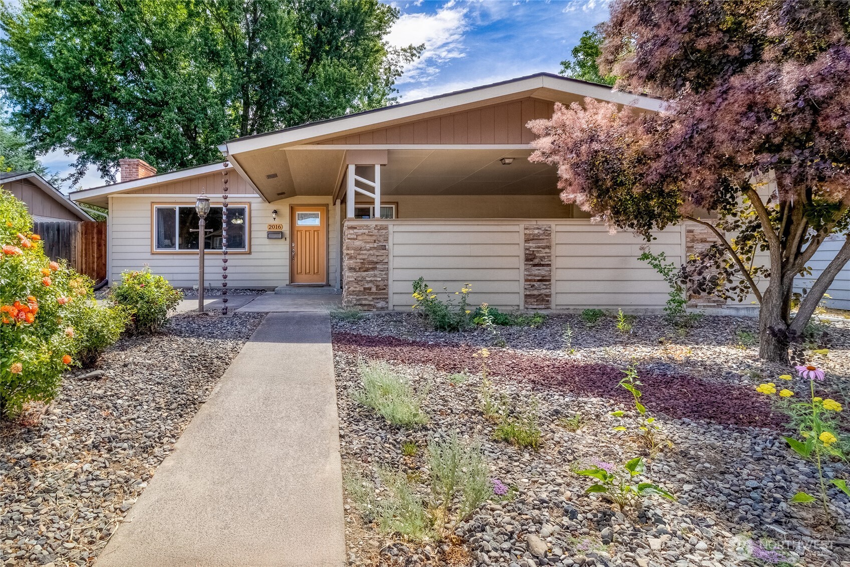 2016 Crawford Drive Property Photo 1