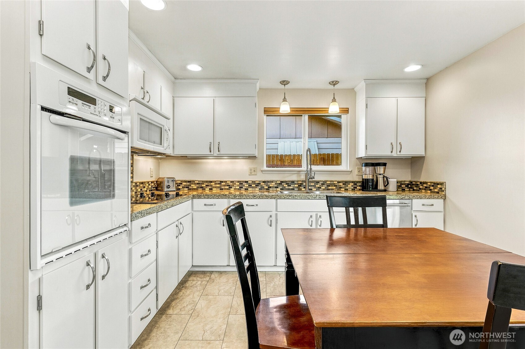 2016 Crawford Drive Property Photo 6