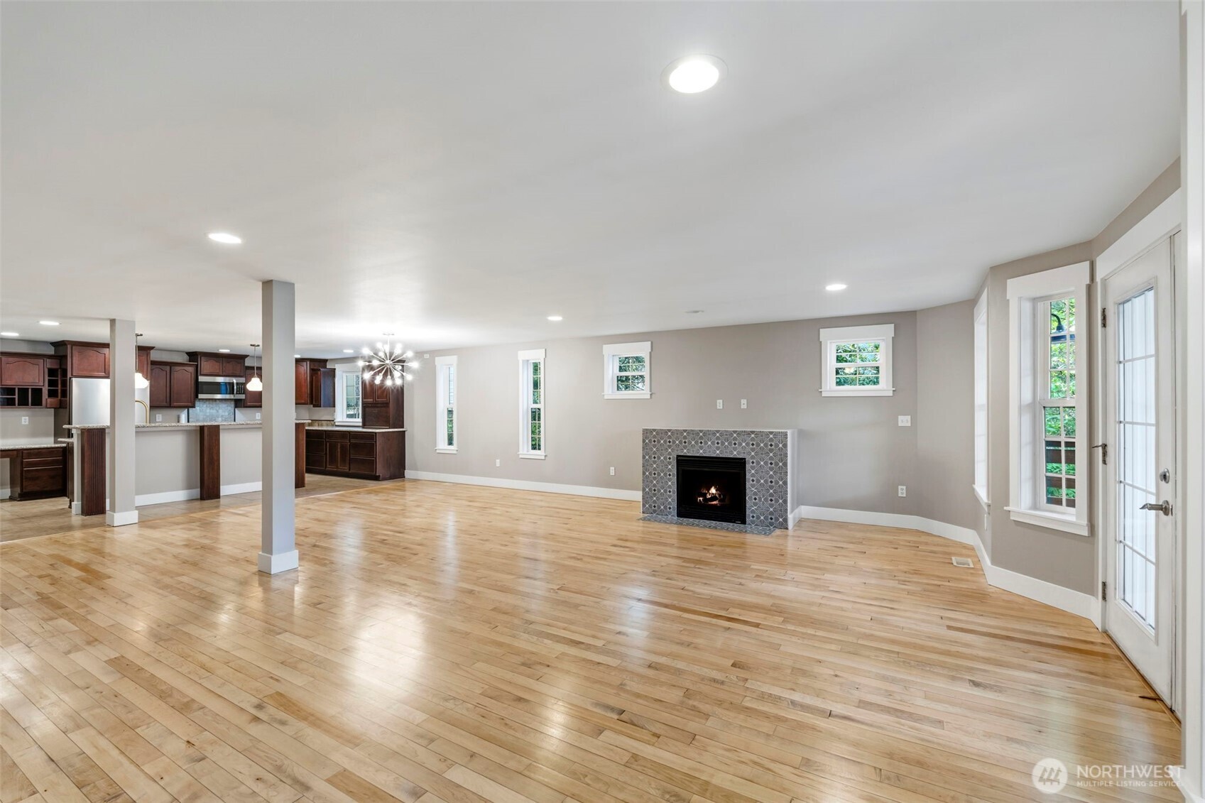 5633 Lake Saint Clair Drive Property Photo 8