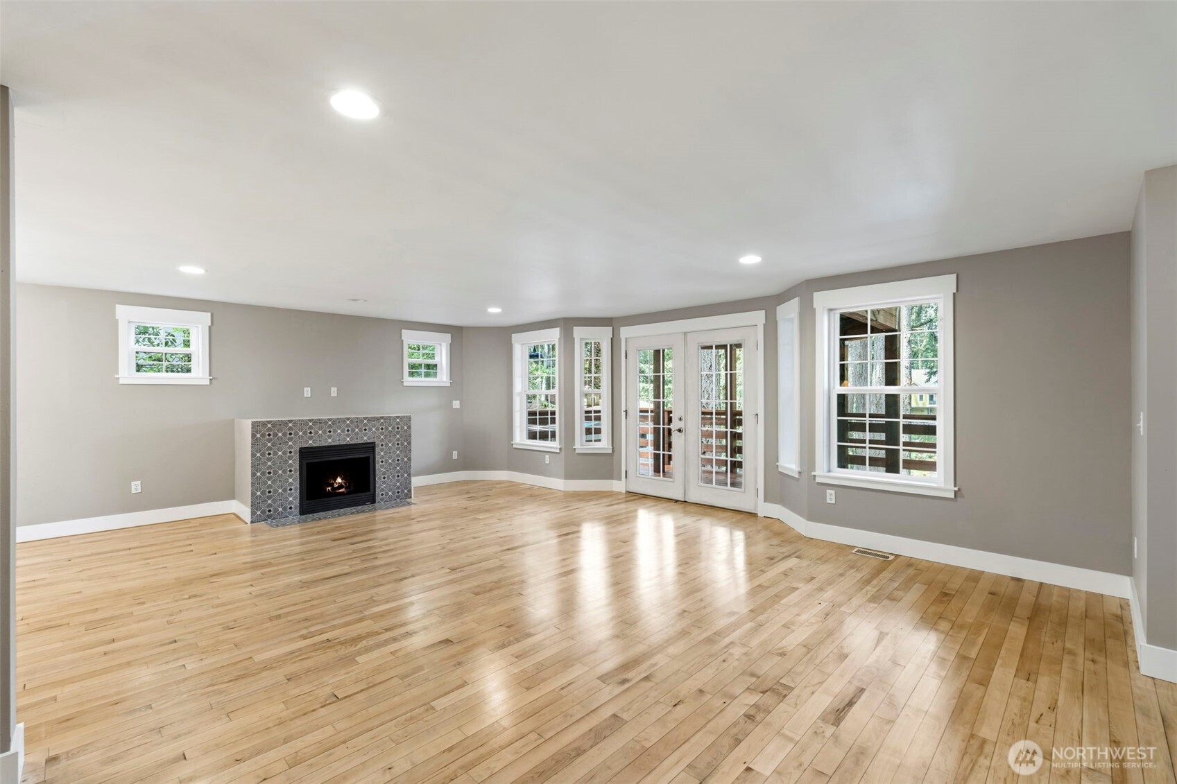 5633 Lake Saint Clair Drive Property Photo 19