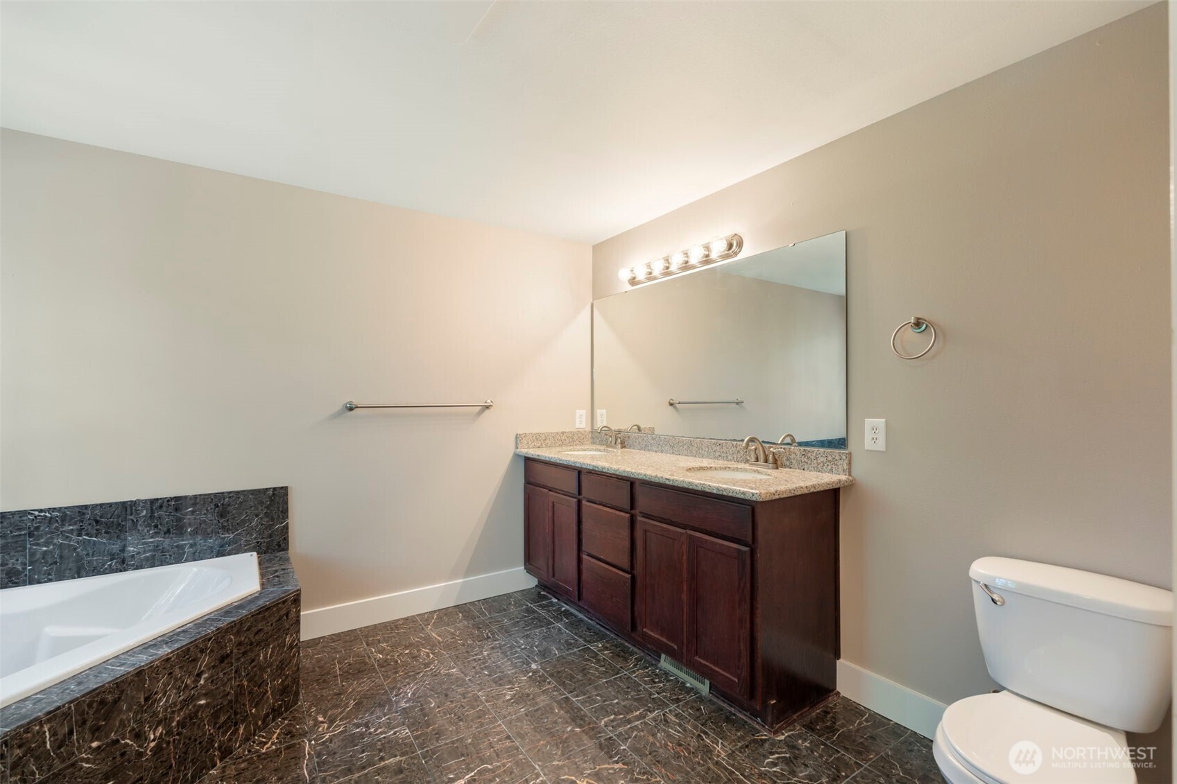 5633 Lake Saint Clair Drive Property Photo 29