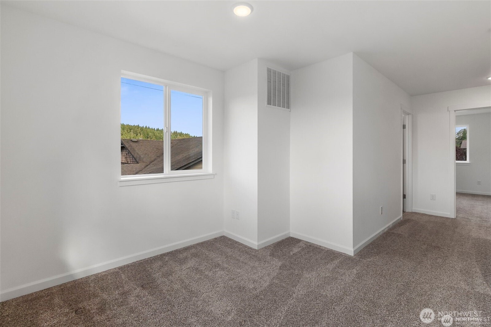 262 N Olympia Street Property Photo 12