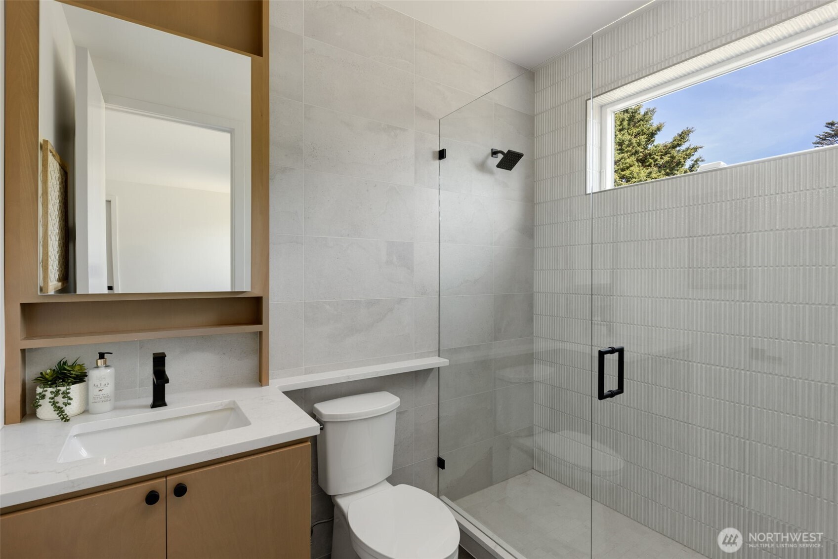 18636 2nd Avenue Property Photo 36