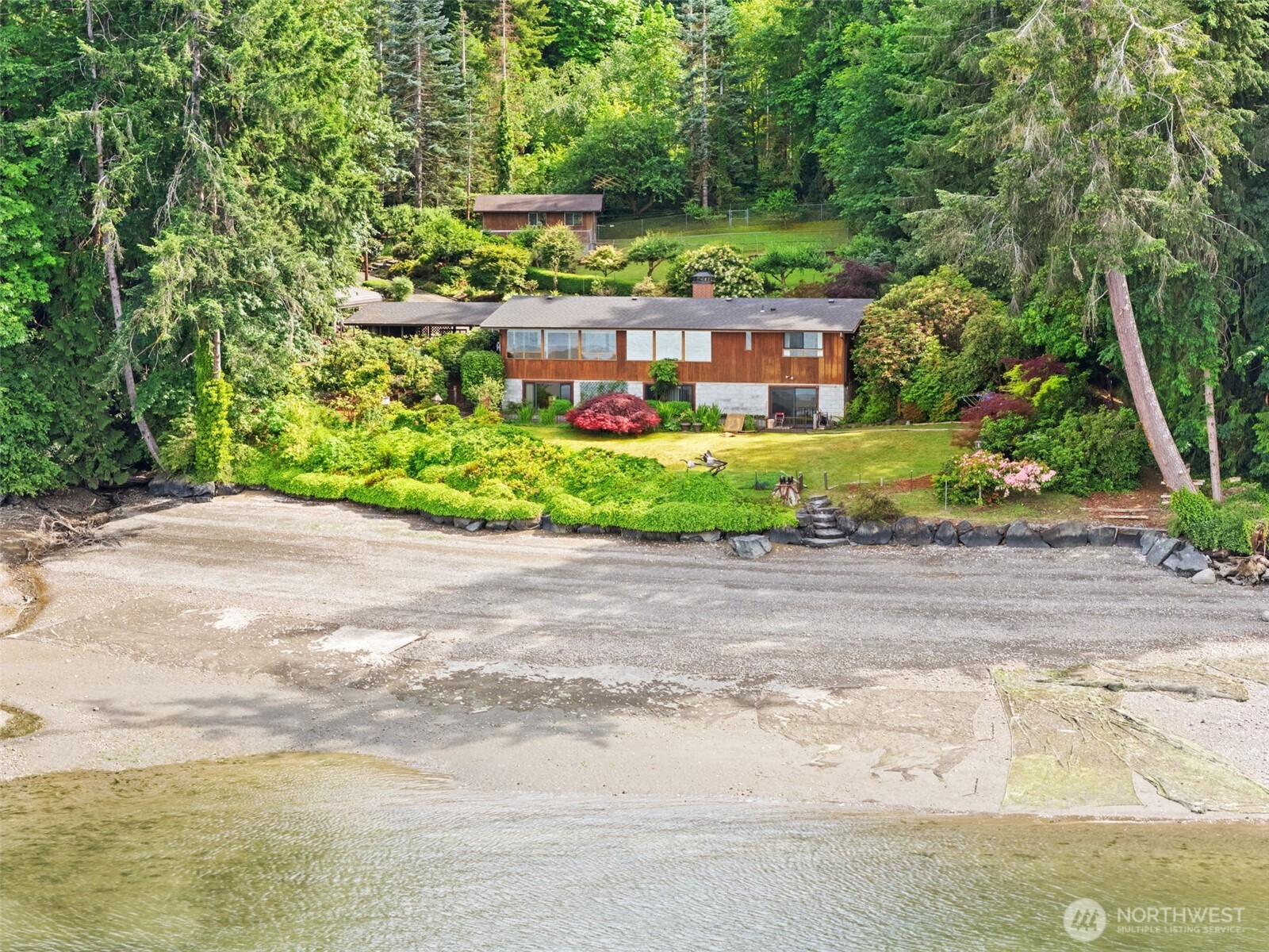 2540992 Property Photo 1